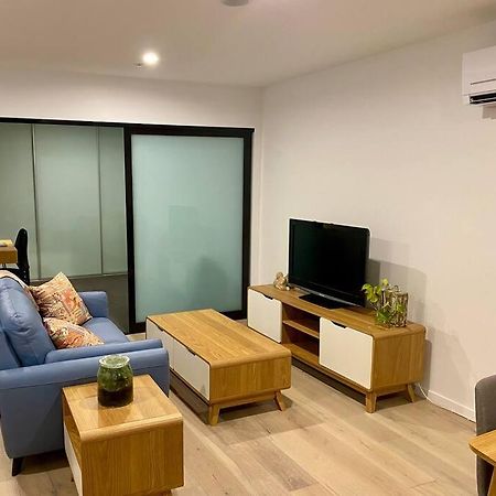 Central Canberra City Apartment With Study And Full Amenities Including Parking ภายนอก รูปภาพ