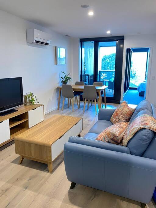 Central Canberra City Apartment With Study And Full Amenities Including Parking ภายนอก รูปภาพ