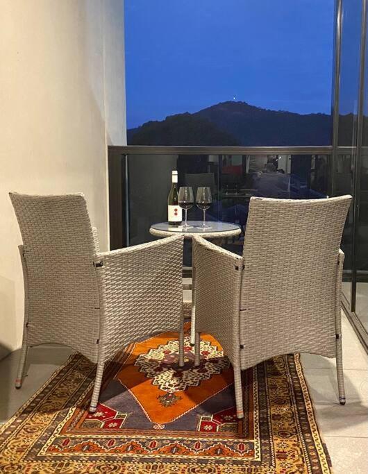 Central Canberra City Apartment With Study And Full Amenities Including Parking ภายนอก รูปภาพ